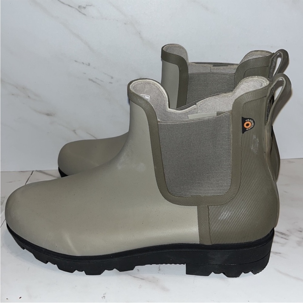 BOGS holly Chelsea ankle rain boots sz 10